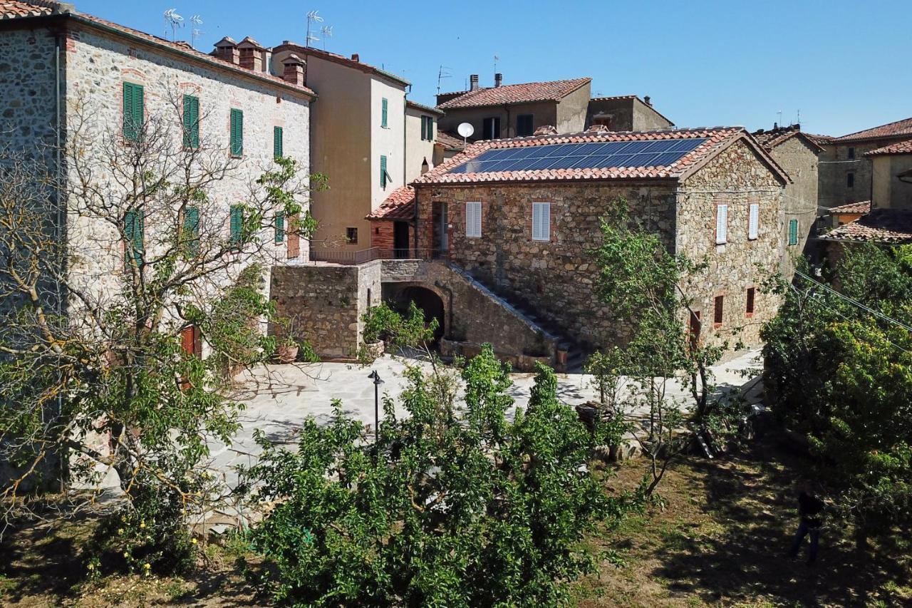 Agriturismo La Via Dell'Oliviera Ciciano Exterior photo